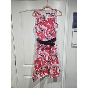 Jessica Howard Women's Size 6 Pink floral dress with belt